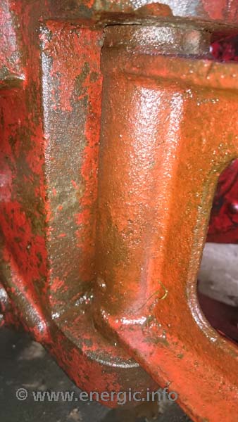 Energic pivot towing arm